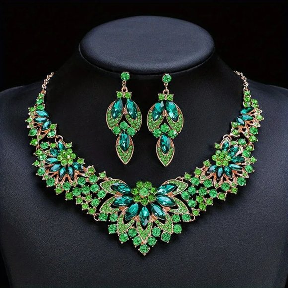 Jewelry - Picture 4 of 5